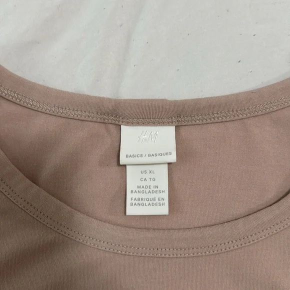 H&M basic tee - Picture 2 of 2
